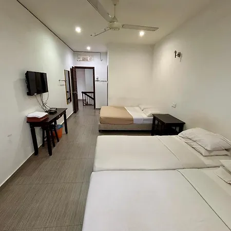 Eco Stay Guesthouse Kuantan Exterior photo