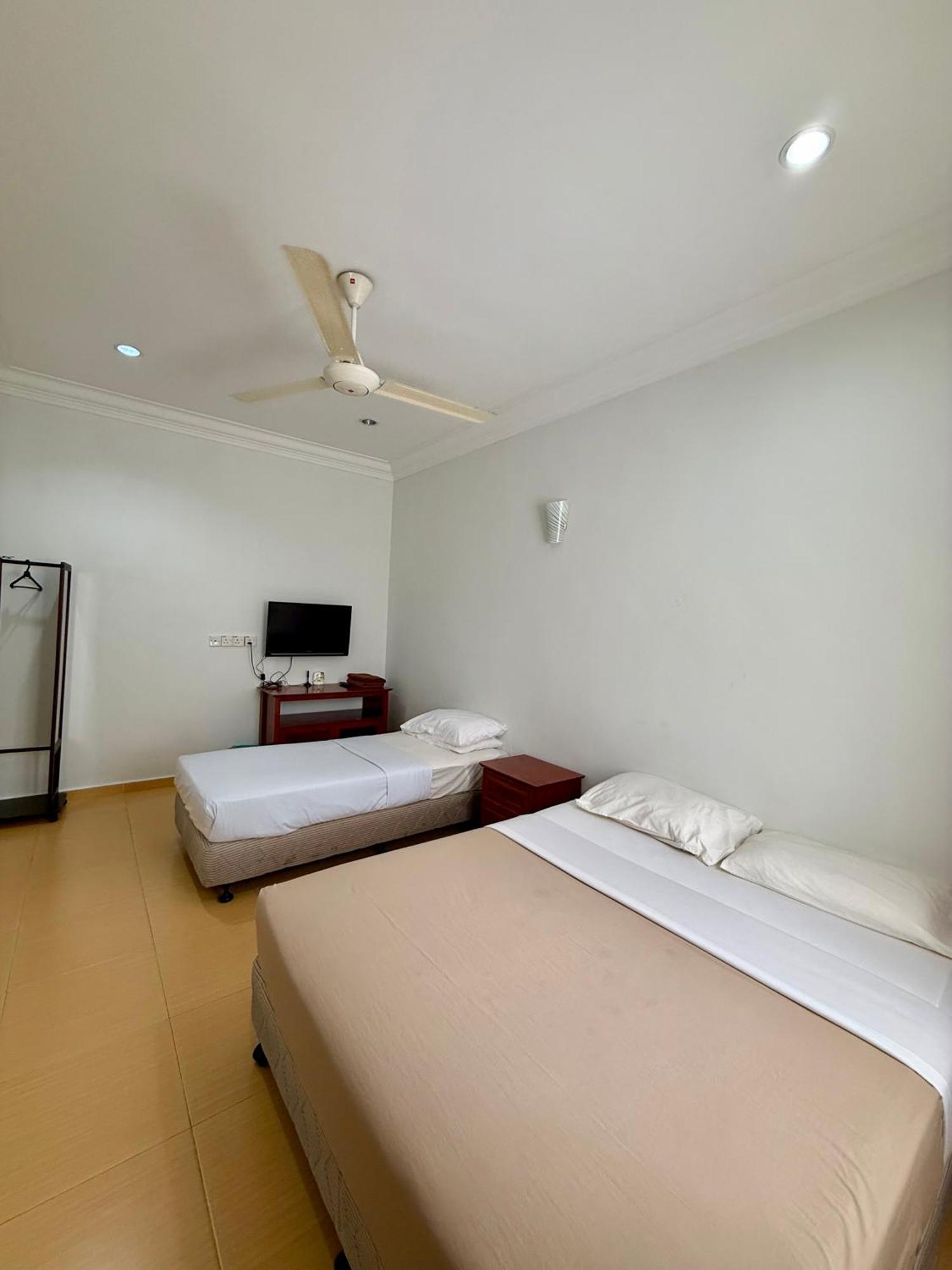 Eco Homestay *